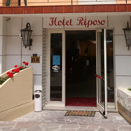 Riposo Hotel 3*