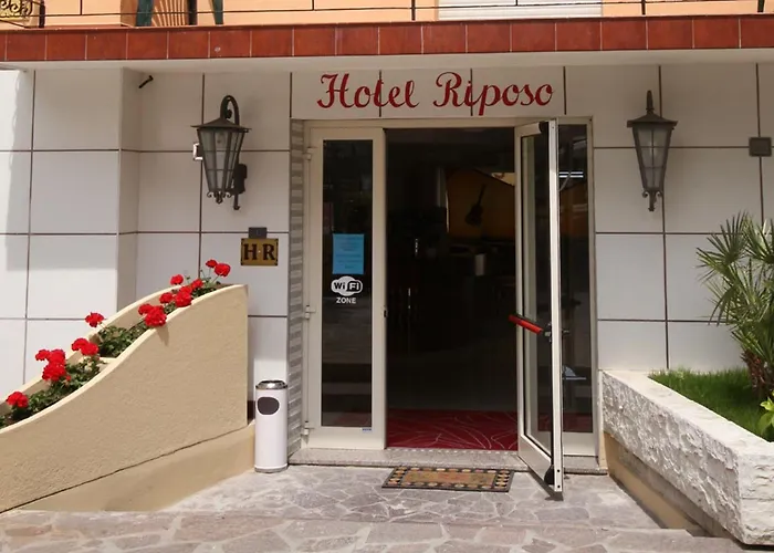 Riposo Hotel 3*